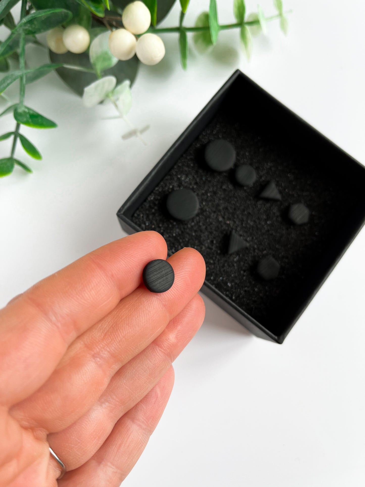 Ohrstecker | Schwarz | Struktur