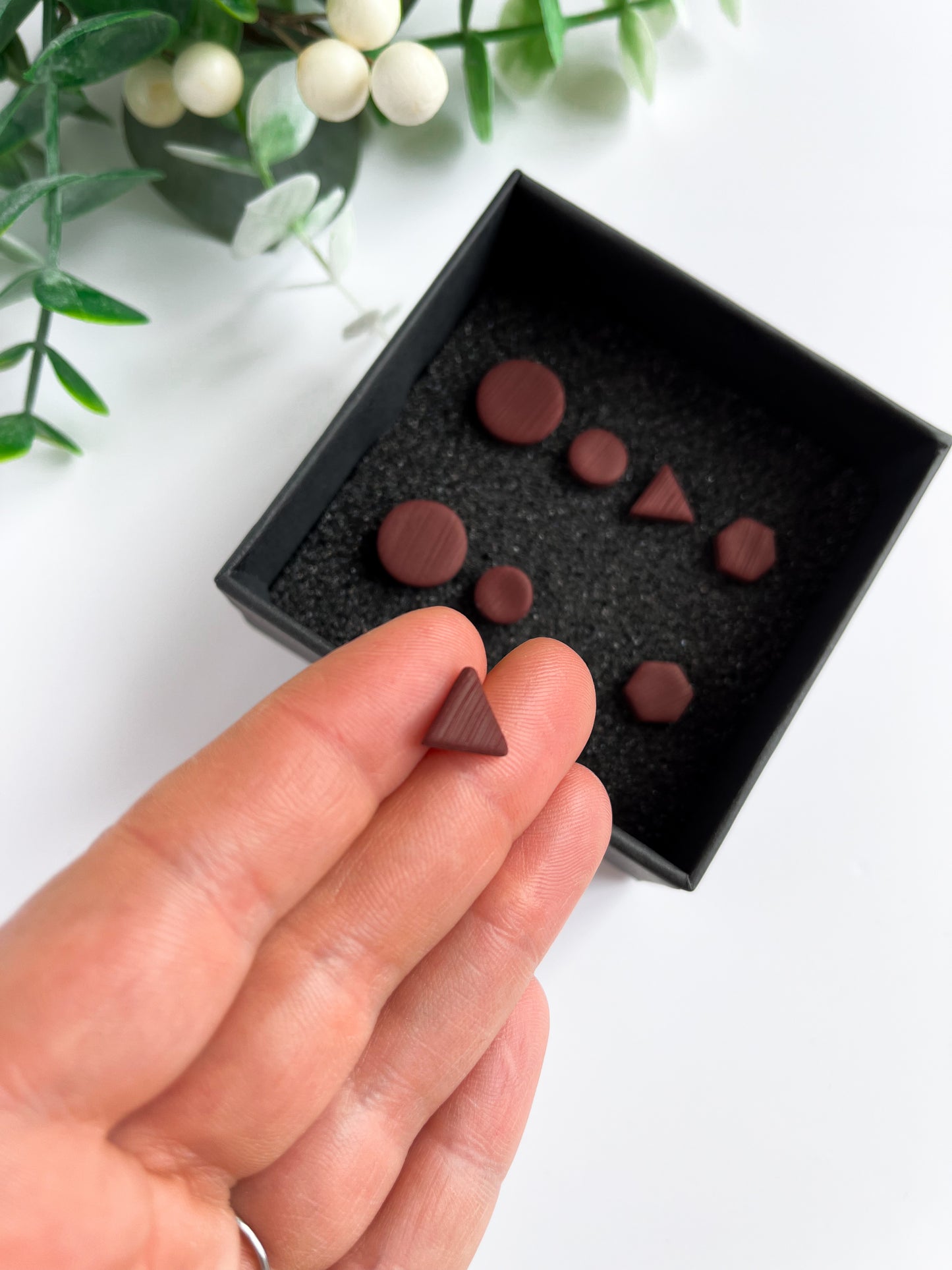 Ohrstecker | Weinrot | Struktur